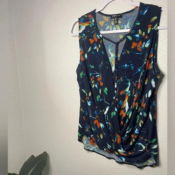 Kenneth Cole New York Tank - Picture 6 of 6